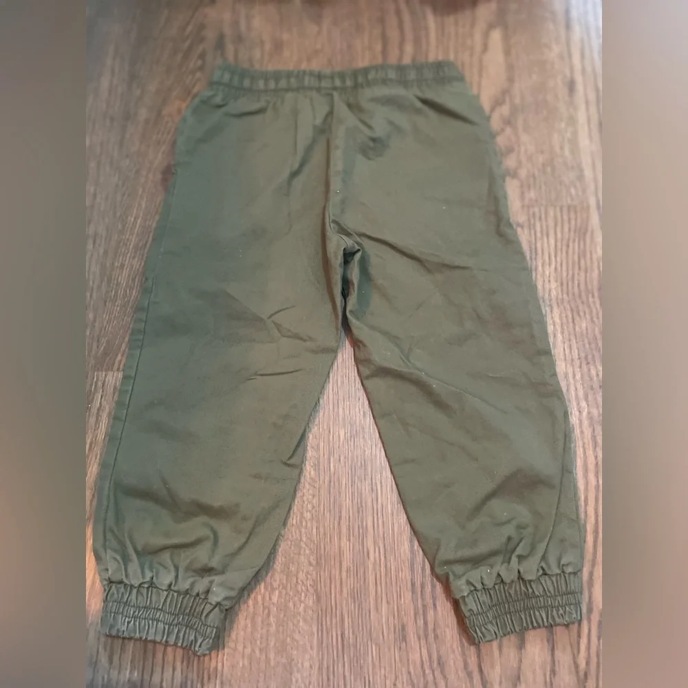 Andy & Evan kids green jogger Pants‎ 2T